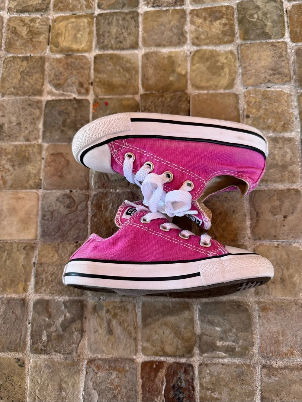 Converse Kids Hot Pink Low-Top Canvas Sneakers